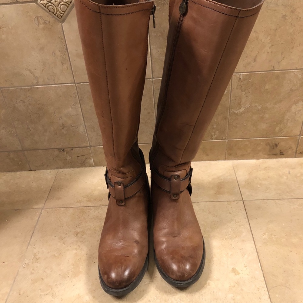 Etienne Aigner boots - beautiful, soft brown